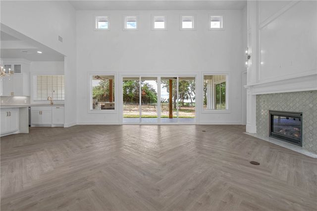2438 Yorkshire, Franklin, TX 77856
