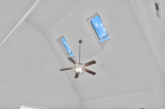 8386 Diversey Loop, 701, Blacklick, OH 43004