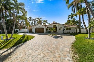 5203 Starfish AVE, Naples, FL 34103