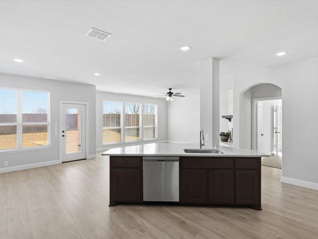 624 Pawprint Hollow, Godley, TX 76044