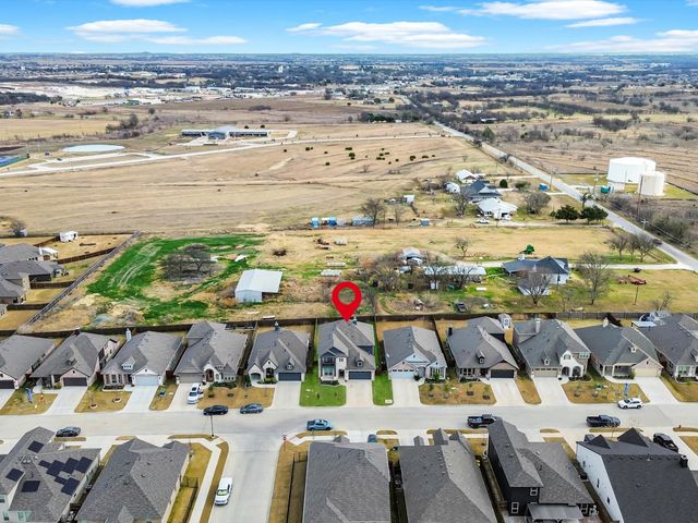 624 Pawprint Hollow, Godley, TX 76044