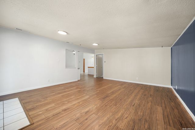 309 North Blvd, Universal City, TX 78148