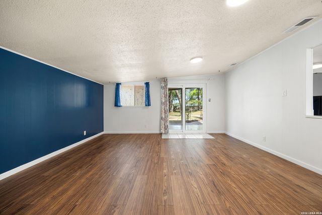 309 North Blvd, Universal City, TX 78148