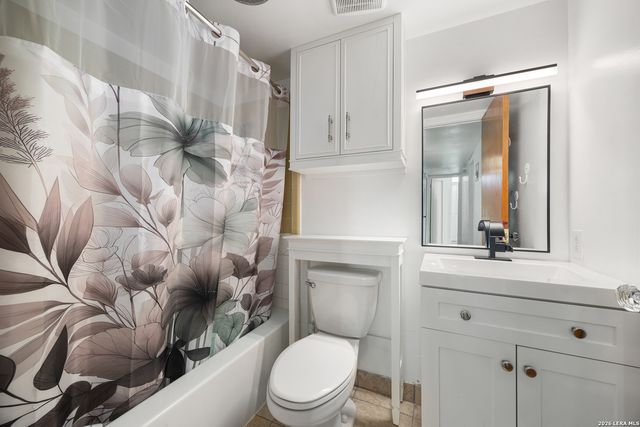 309 North Blvd, Universal City, TX 78148