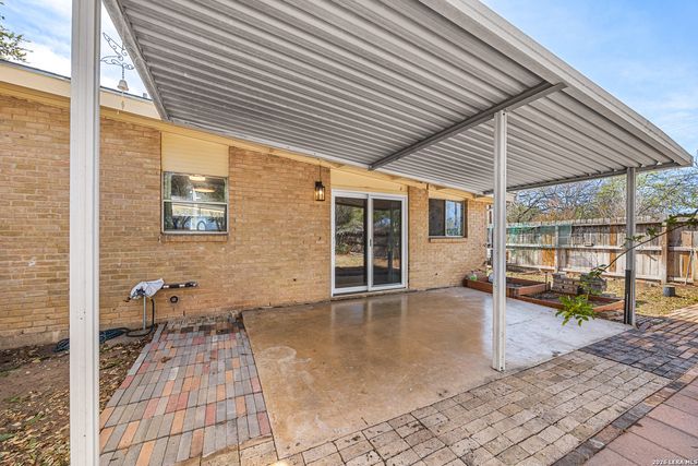 309 North Blvd, Universal City, TX 78148