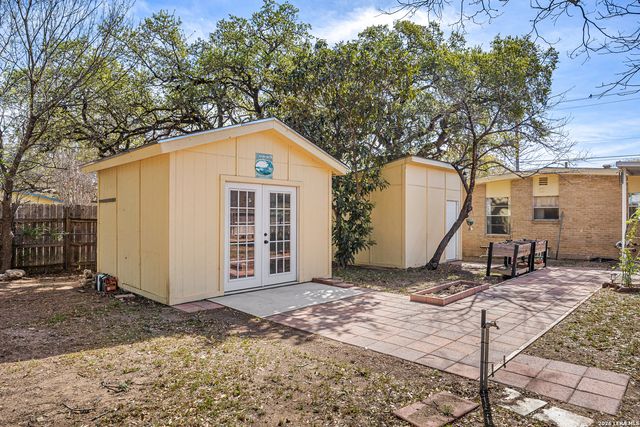 309 North Blvd, Universal City, TX 78148