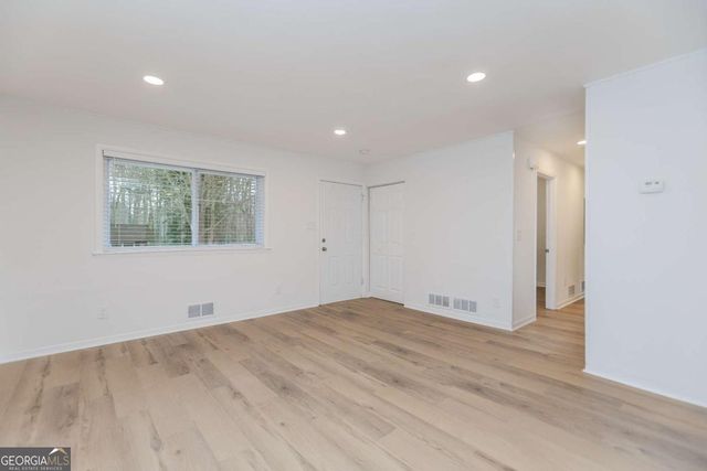 435 Jefferson Avenue, Fayetteville, GA 30214