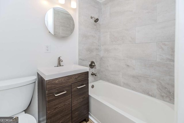 435 Jefferson Avenue, Fayetteville, GA 30214