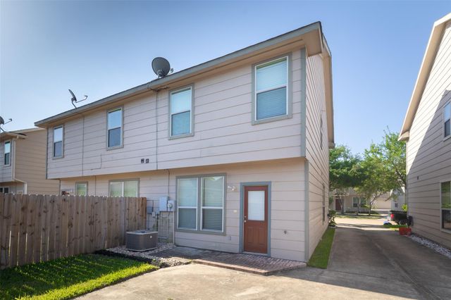 16734 Libson Falls Drive, Houston, TX 77095