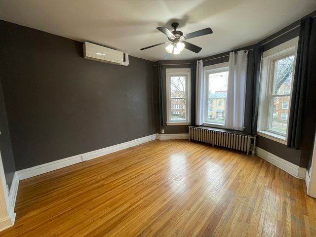 2329 N Sacramento Avenue, Chicago, IL 60647