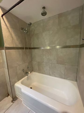 2329 N Sacramento Avenue, Chicago, IL 60647