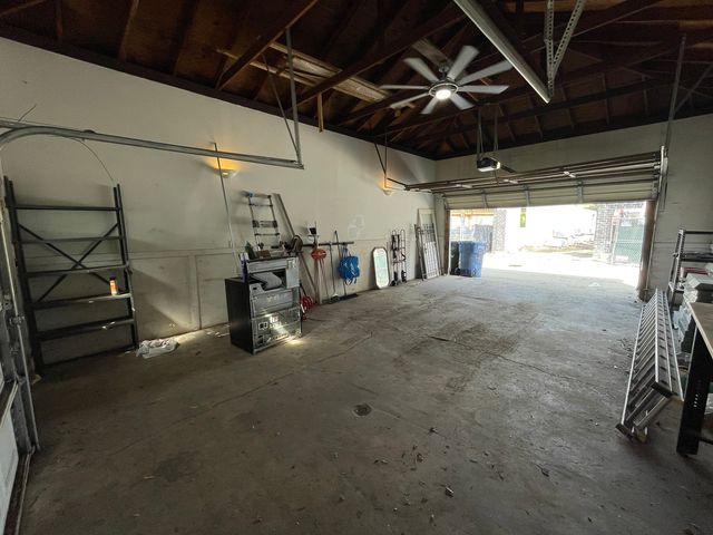 2329 N Sacramento Avenue, Chicago, IL 60647