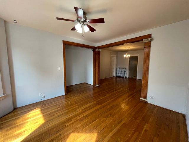 2329 N Sacramento Avenue, Chicago, IL 60647