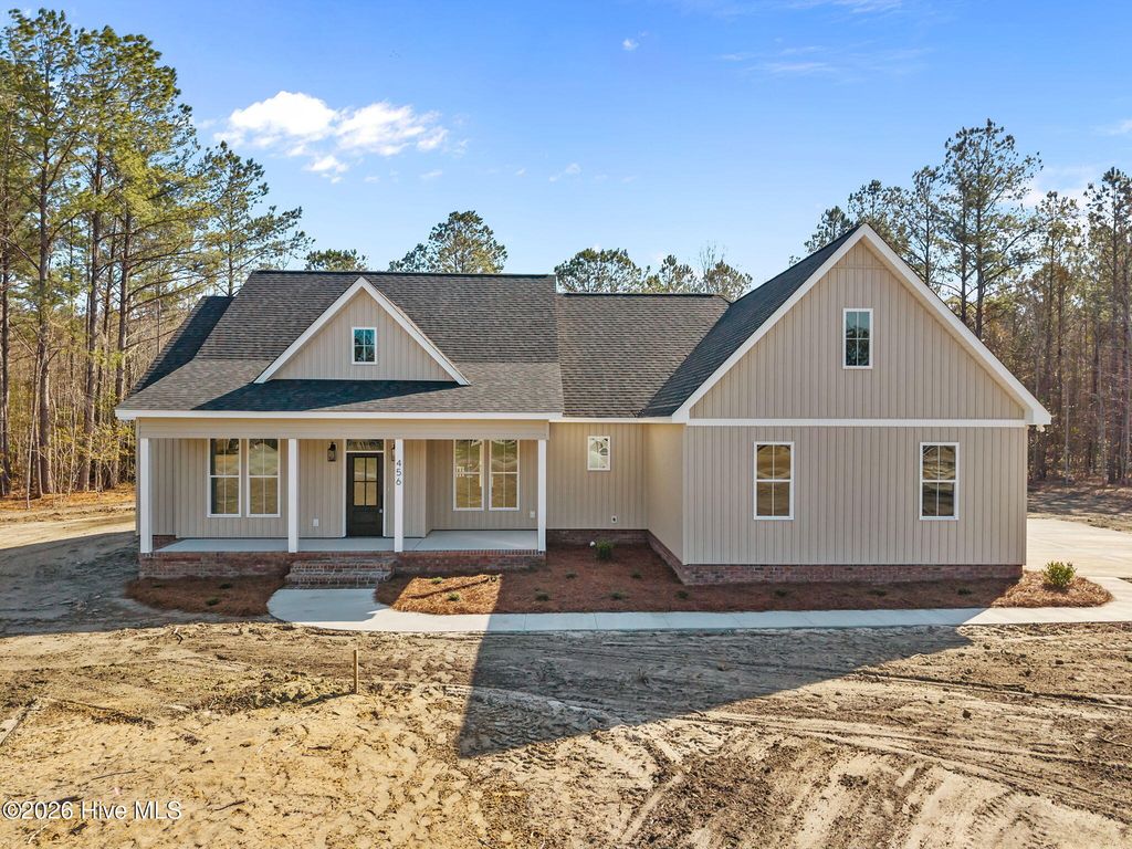 456 Eagle Trace Drive, Blounts Creek, NC 27814