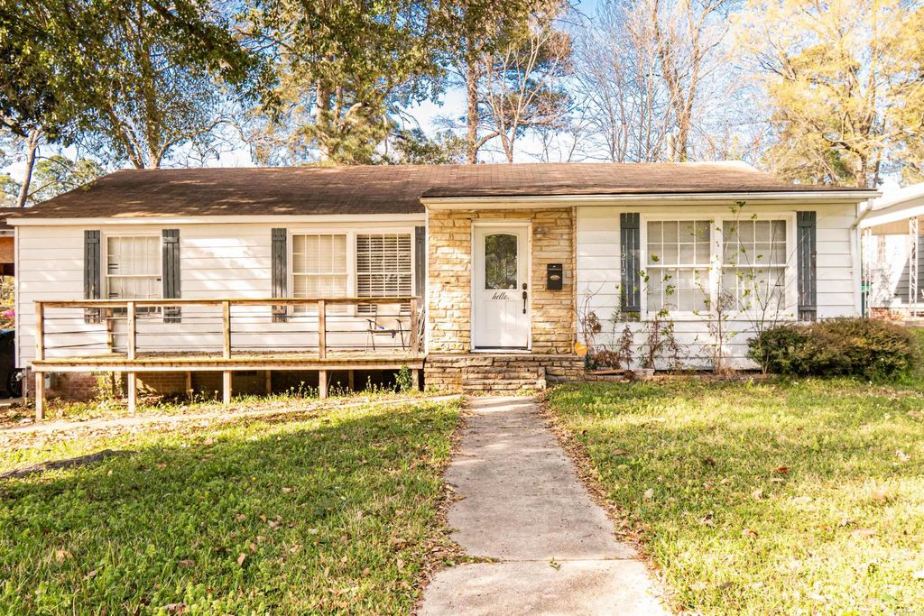 1212 W Cedar Street, El Dorado, AR 71730