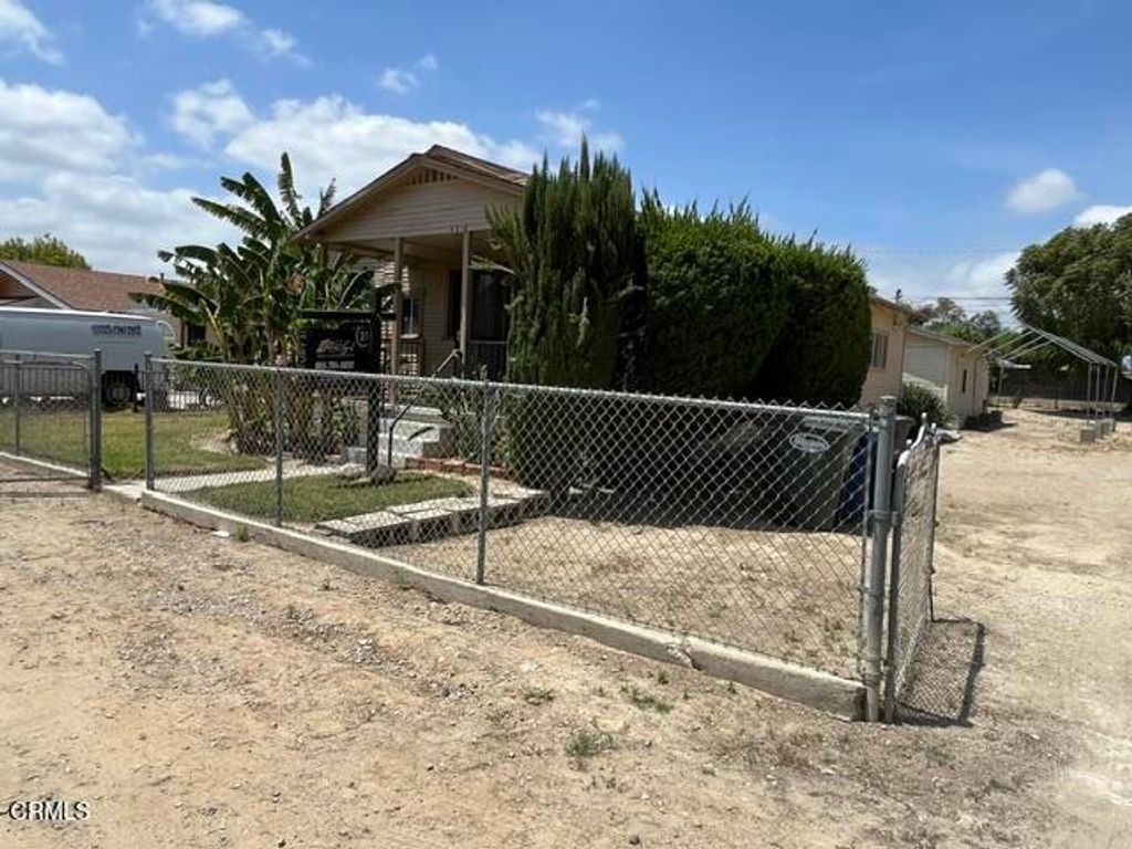 Image 2 of property listing at 521 Temescal Street, Piru, CA 93040