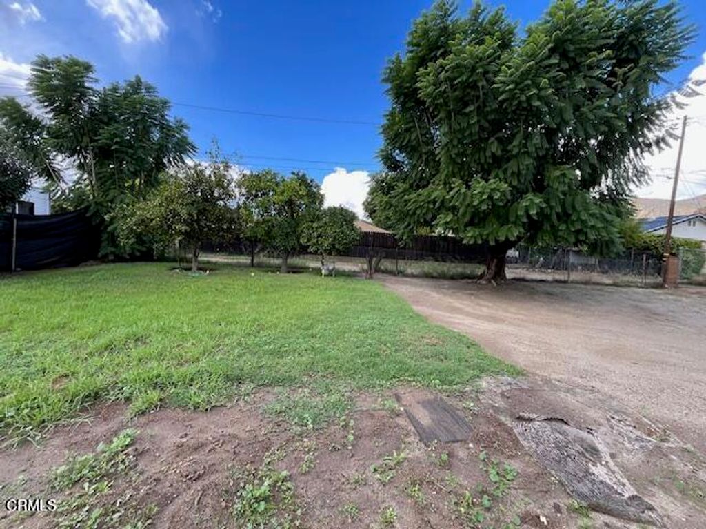 Image 7 of property listing at 521 Temescal Street, Piru, CA 93040