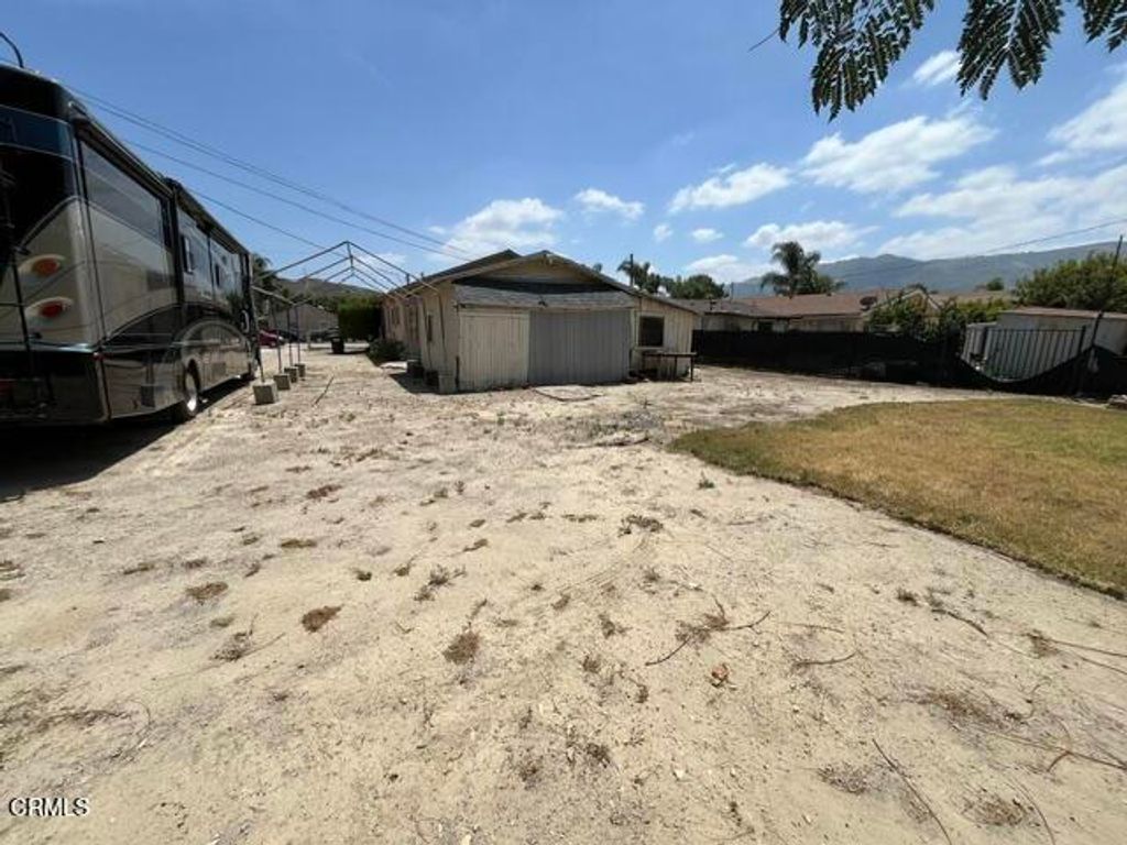 Image 8 of property listing at 521 Temescal Street, Piru, CA 93040