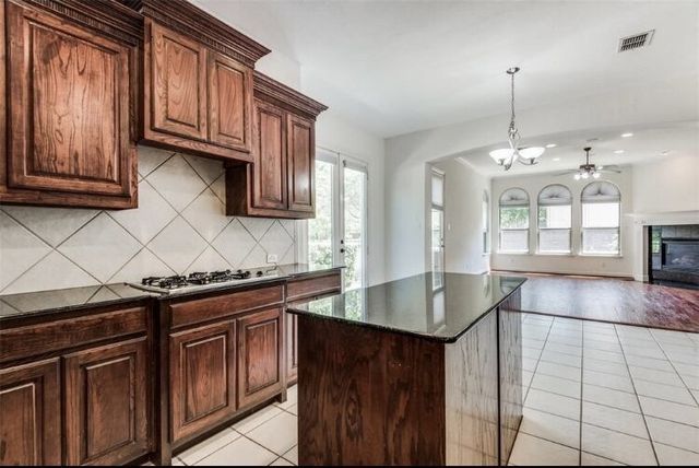 6821 Camino Rio, Irving, TX 75039