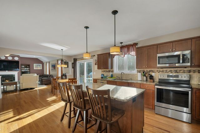 4 Heron Drive, Litchfield, NH 03052