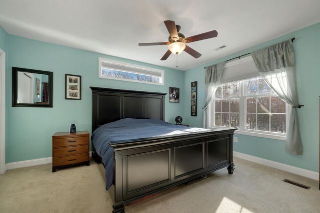 4 Heron Drive, Litchfield, NH 03052