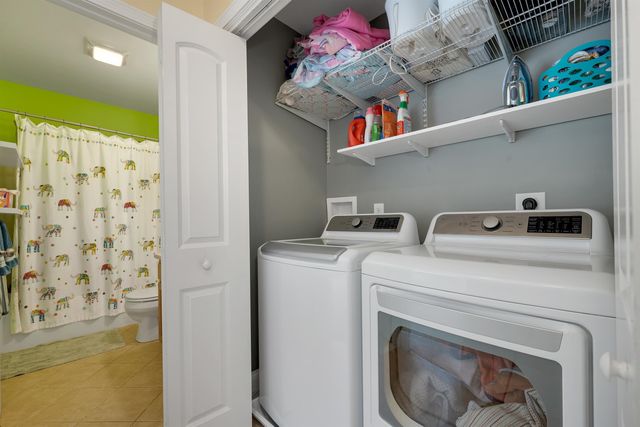 4 Heron Drive, Litchfield, NH 03052