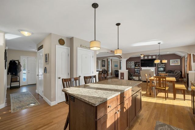 4 Heron Drive, Litchfield, NH 03052