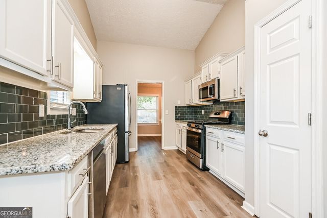 923 River Rock Drive, Woodstock, GA 30188