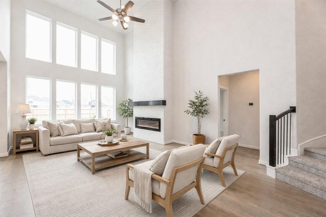 1735 Rustling Creek Drive, Missouri City, TX 77459