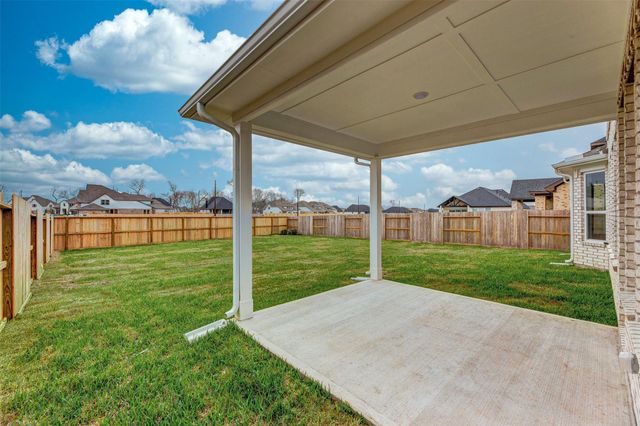 1735 Rustling Creek Drive, Missouri City, TX 77459