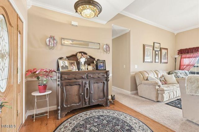 522 Waterstone Circle, Greeneville, TN 37745
