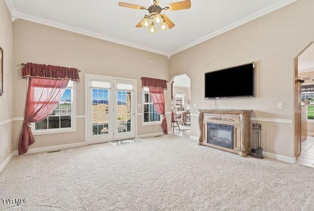 522 Waterstone Circle, Greeneville, TN 37745