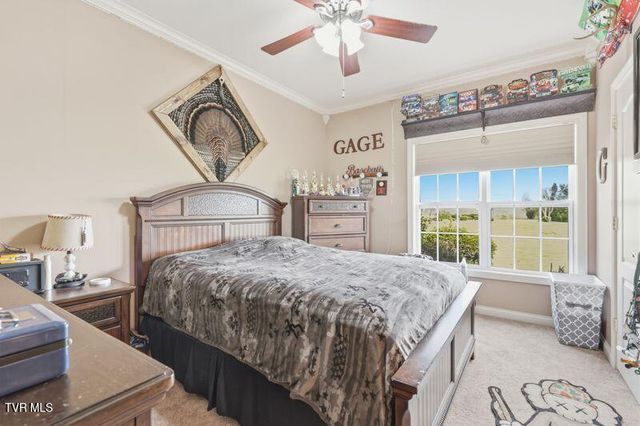 522 Waterstone Circle, Greeneville, TN 37745