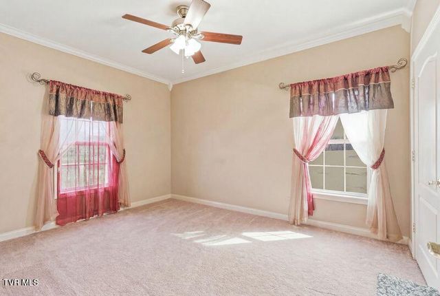 522 Waterstone Circle, Greeneville, TN 37745