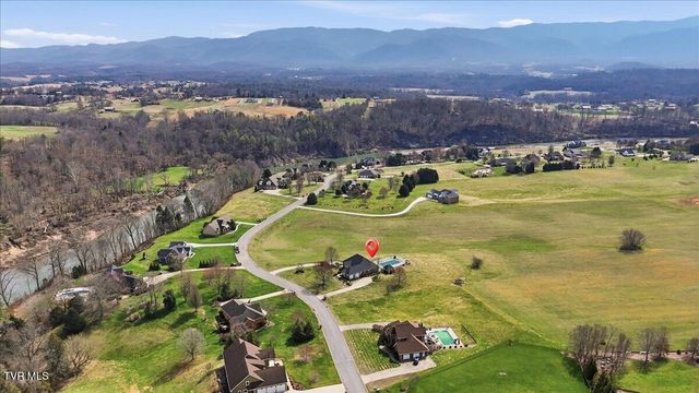522 Waterstone Circle, Greeneville, TN 37745