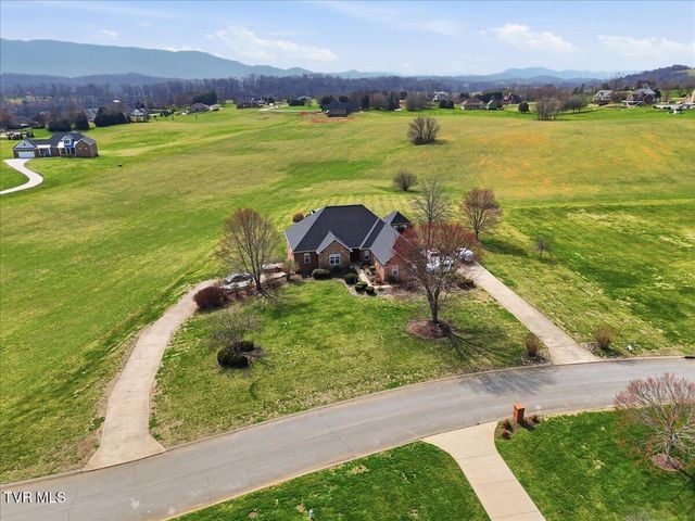 522 Waterstone Circle, Greeneville, TN 37745