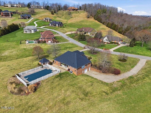 522 Waterstone Circle, Greeneville, TN 37745