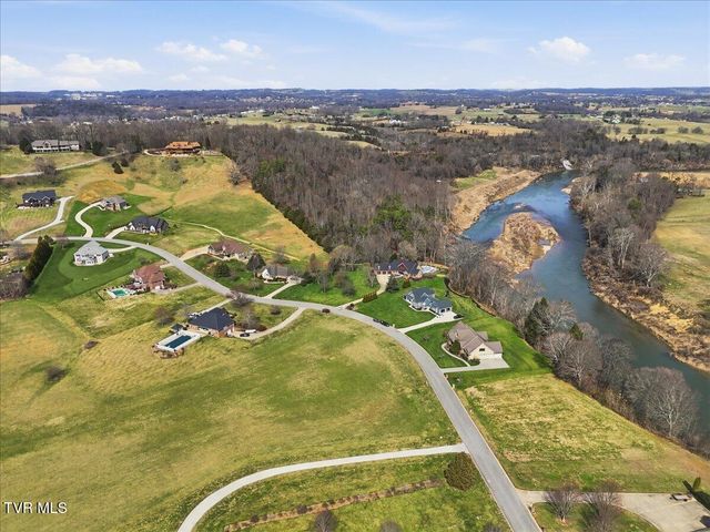 522 Waterstone Circle, Greeneville, TN 37745