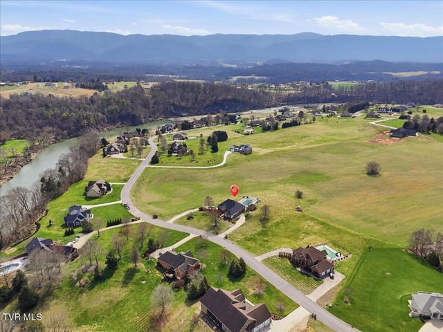 522 Waterstone Circle, Greeneville, TN 37745
