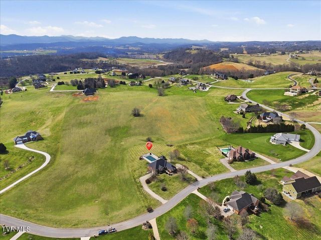 522 Waterstone Circle, Greeneville, TN 37745