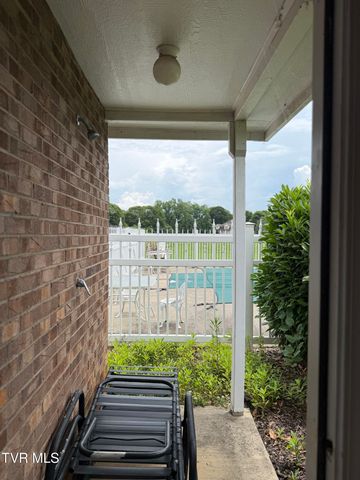 522 Waterstone Circle, Greeneville, TN 37745
