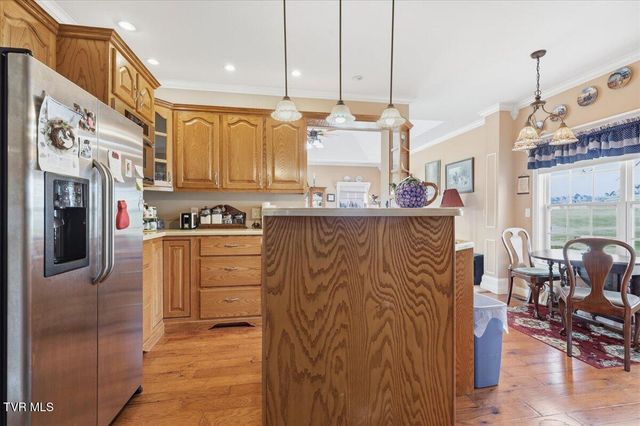 522 Waterstone Circle, Greeneville, TN 37745