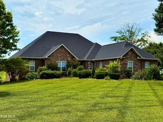 522 Waterstone Circle, Greeneville, TN 37745