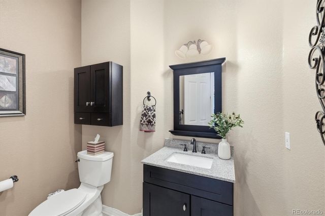 6558 S Riviera Way, Aurora, CO 80016