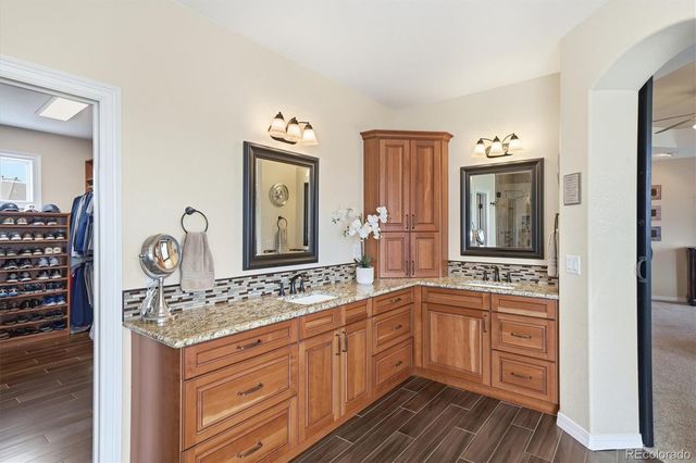 6558 S Riviera Way, Aurora, CO 80016