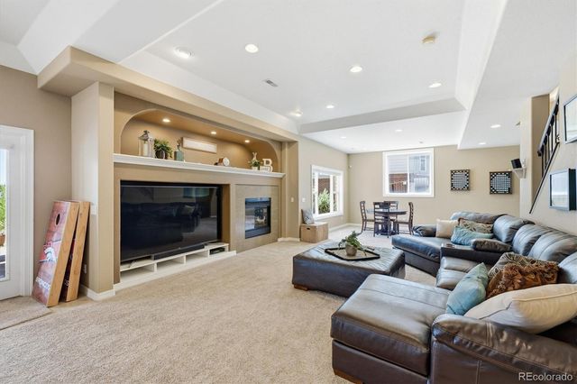 6558 S Riviera Way, Aurora, CO 80016