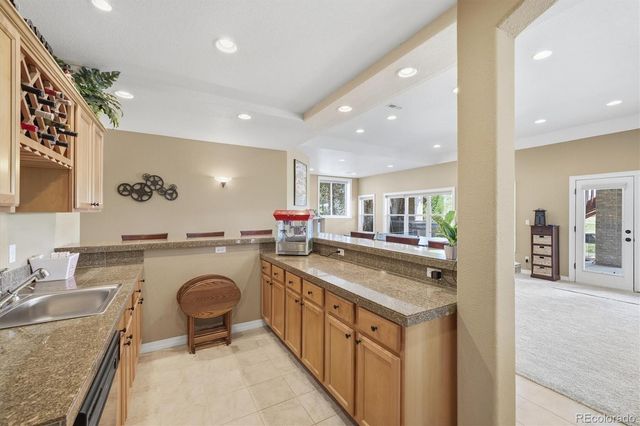 6558 S Riviera Way, Aurora, CO 80016