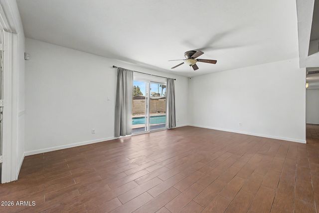 4742 W PARADISE Drive, Glendale, AZ 85304