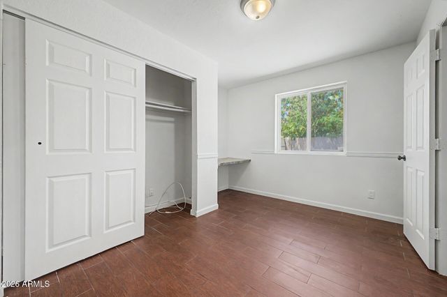 4742 W PARADISE Drive, Glendale, AZ 85304