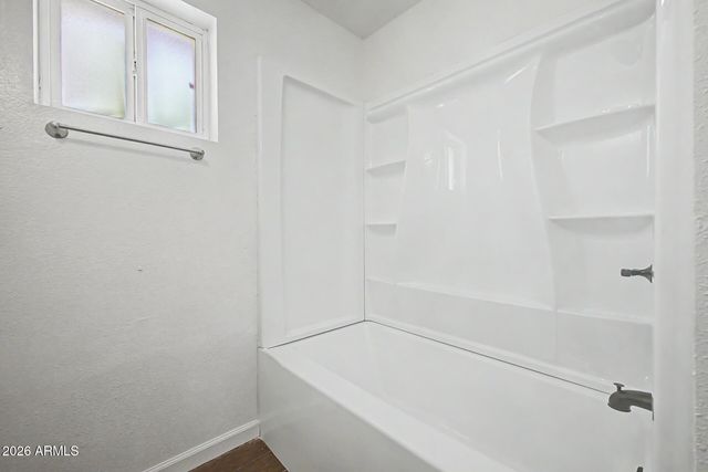 4742 W PARADISE Drive, Glendale, AZ 85304